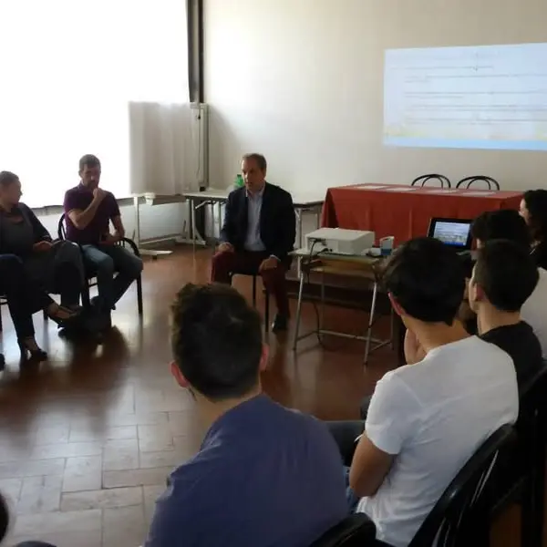 Me to We Style: Building a Successful Social Enterprise: foto 12 di 21