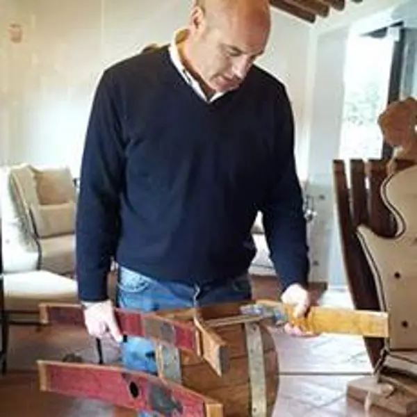 Francesco Massetani from Bibot: "Wine producer in Tuscany for generations, I wanted to make a small contribution to the respect for nature, cultivating the vineyards in a biological way. And then, from here, it came another idea "Bibot": to recycle the bottles of wine that we