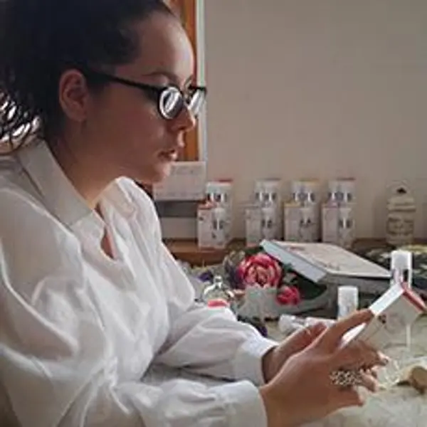 Anna Nocentini at work in her Alma Kaeria Skincare laboratory.